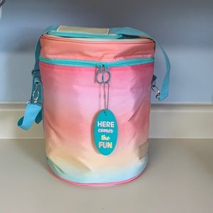 Super cute Jadelynn Brooke ombré round cooler. Never used!